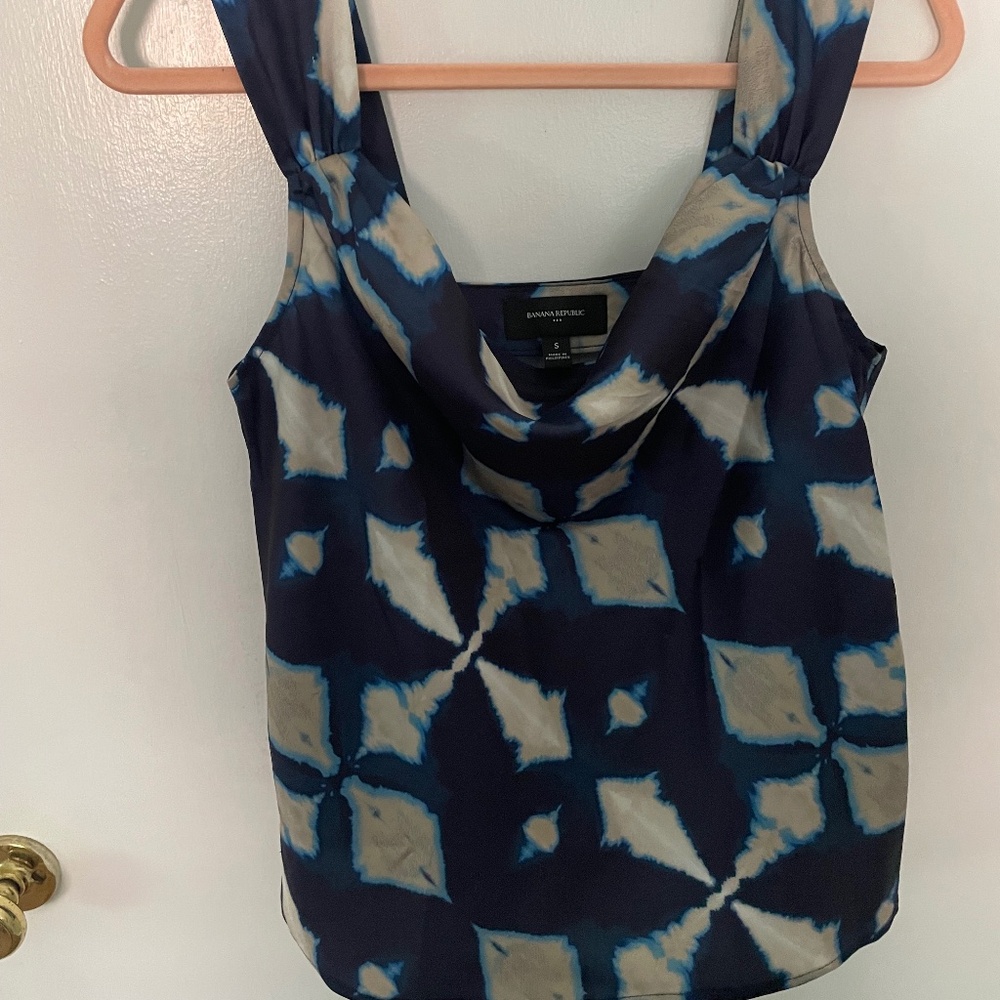 NWOT Banana Republic Cross Back Cowl Neck Top Navy Blue Ikat
